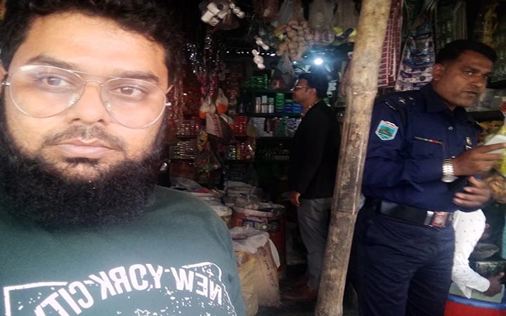 সিরাজগঞ্জের উল্লাপাড়ায় বিপুল পরিমান অবৈধ বিড়ি জব্দ